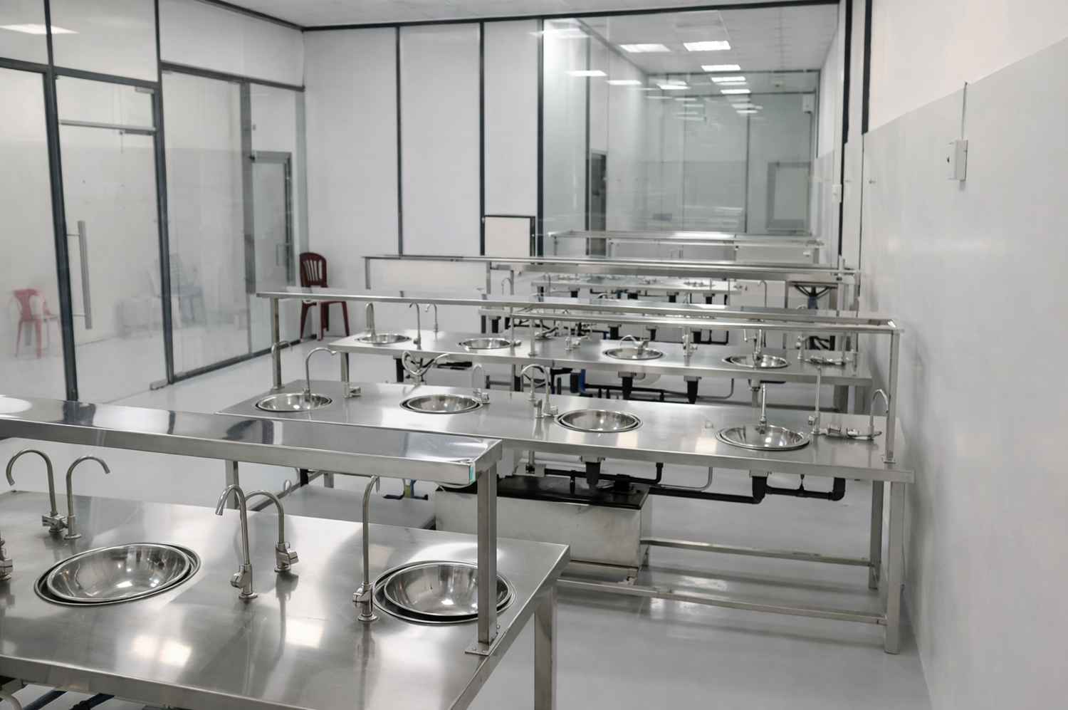 Đội ngũ nhân sự chuyên nghiệp: là các kỹ sư giàu kinh nghiệm thực thi các công trình