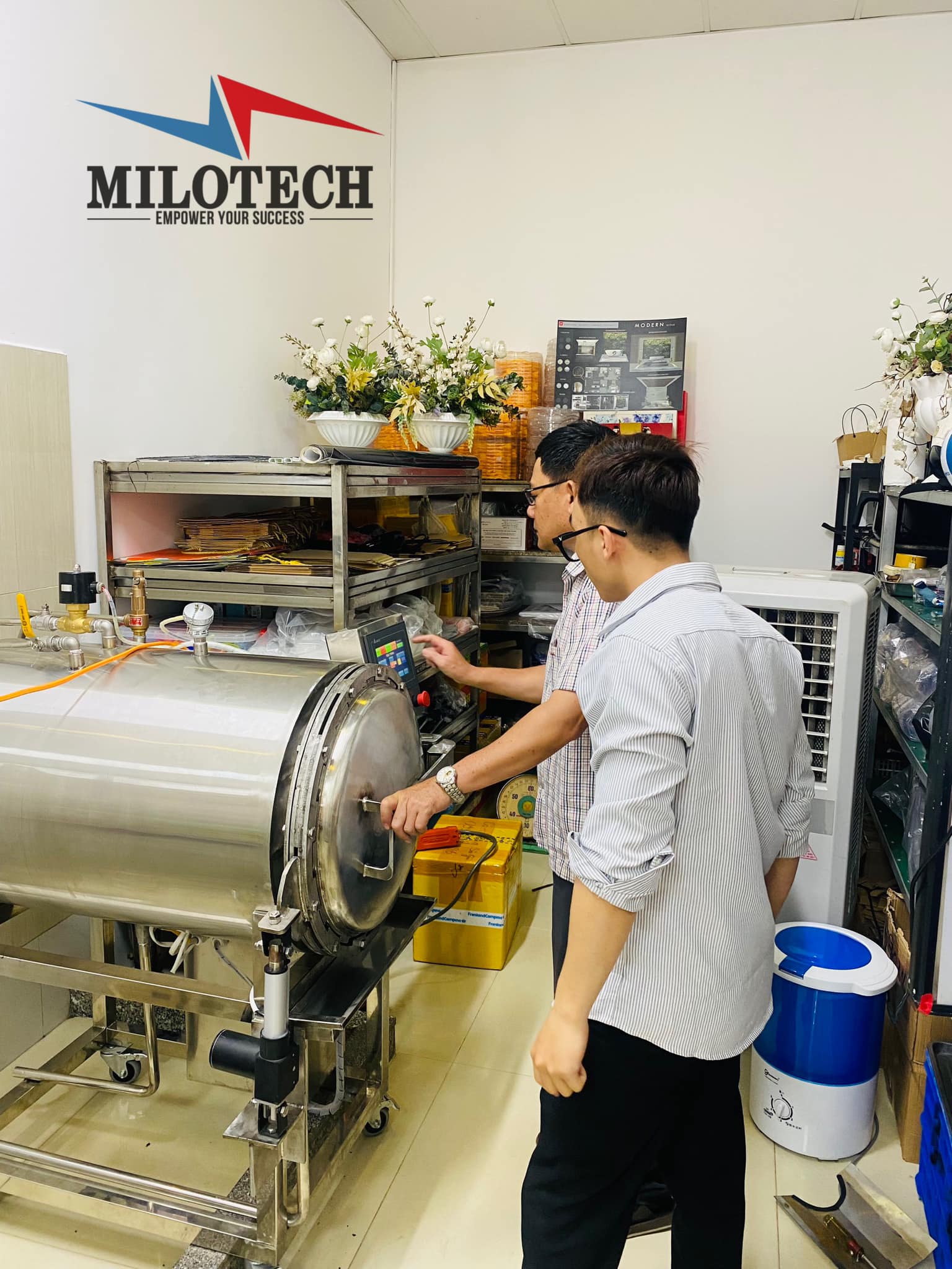 Hình ảnh minh họa nồi hấp tiệt trùng sturdy